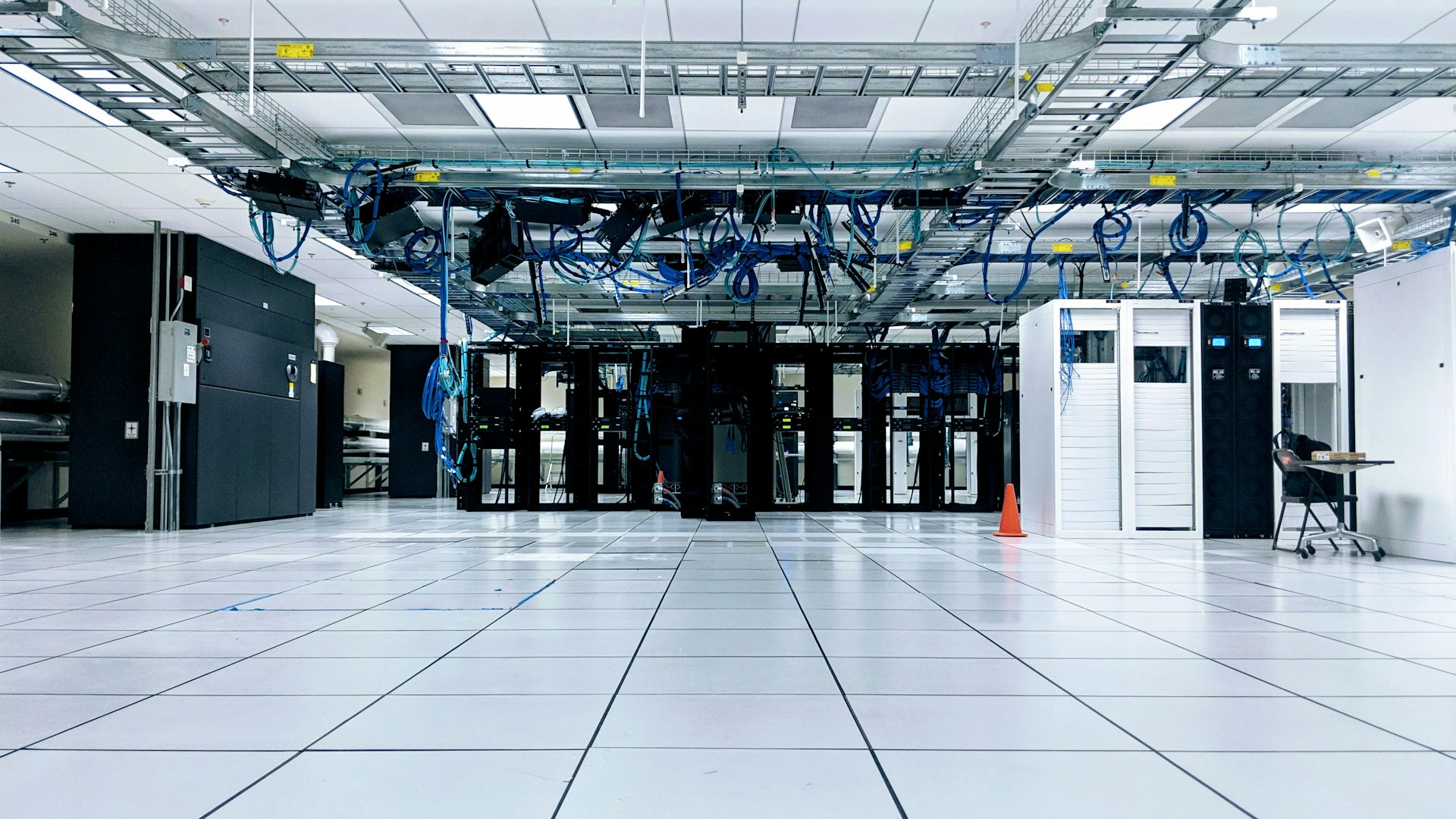 High-Capacity HDD and SSD for NAS and Storage Arrays